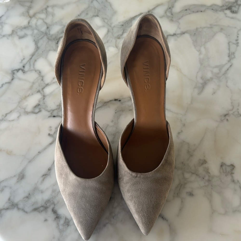 Vince suede heels in 7.5